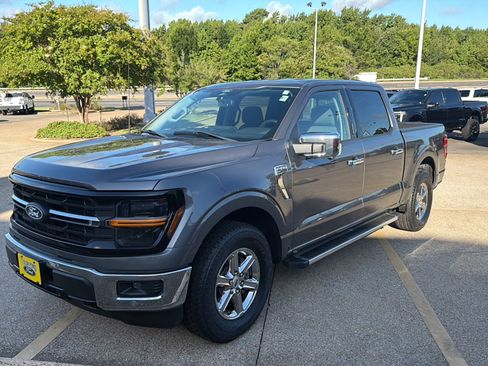 Used 2024 Ford F150 XLT w/ Equipment Group 302A MID RWD image 31