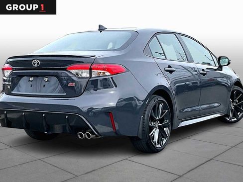 Used 2024 Toyota Corolla SE w/ SE Premium Package image 13