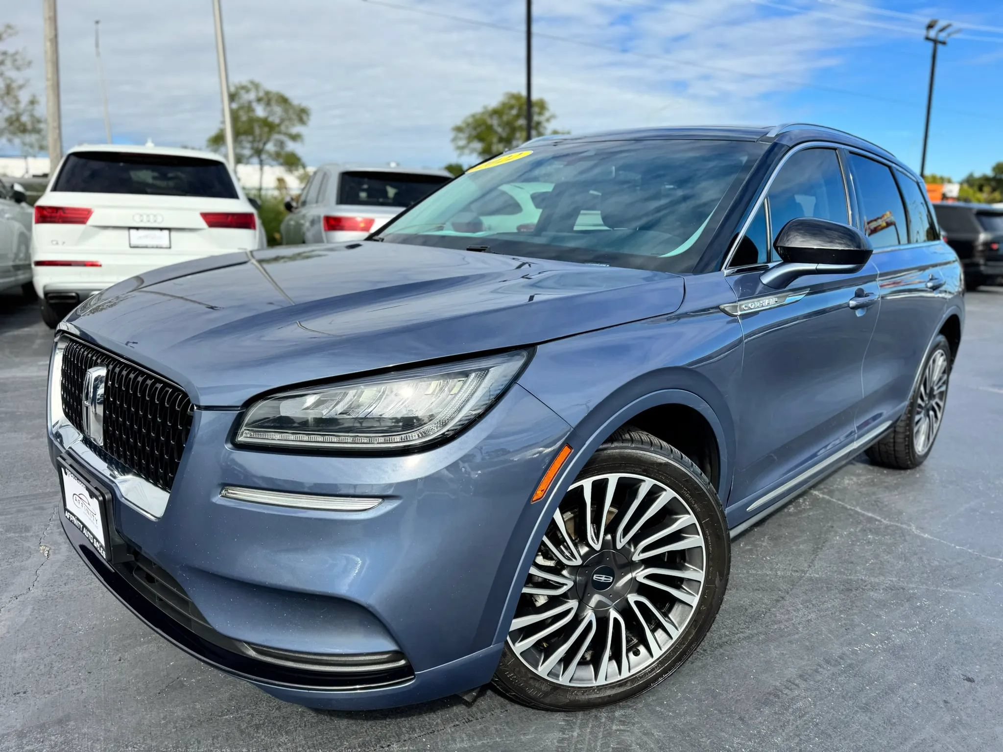 Used 2022 Lincoln Corsair AWD w/ Premium Package image 1