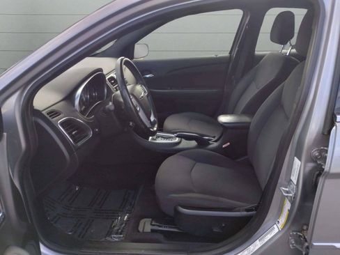 Used 2014 Chrysler 200 Touring FWD image 14