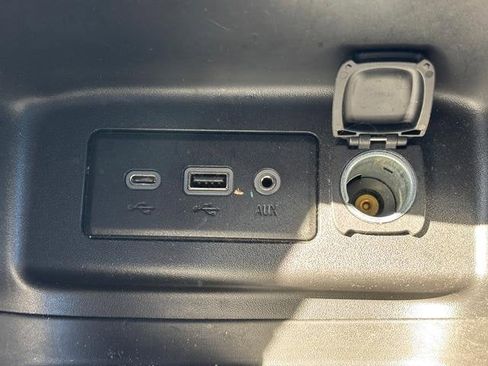 Used 2019 Chevrolet Equinox LT image 24