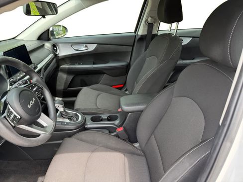 Used 2024 Kia Forte LXS FWD image 19