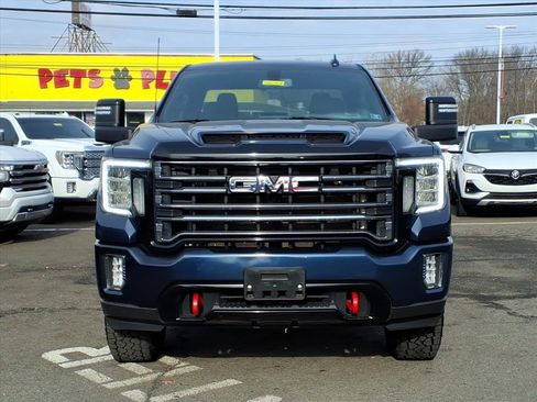 Certified 2022 GMC Sierra 2500 AT4 w/ Snow Plow Prep/Camper Package image 9