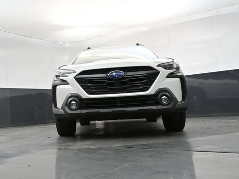 Used 2023 Subaru Outback Premium AWD/4WD image 19