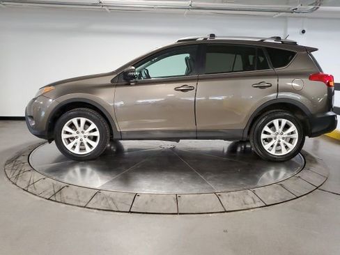Used 2015 Toyota RAV4 Limited image 8