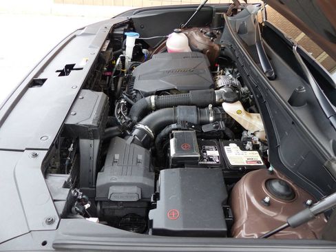 Used 2025 Hyundai Santa Fe Calligraphy AWD/4WD image 23