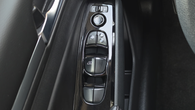 Used 2023 Nissan Altima 2.5 SV FWD image 11
