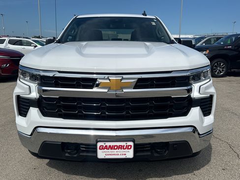 Used 2024 Chevrolet Silverado 1500 LT w/ Z71 Off-Road Package AWD/4WD image 3