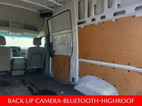 Certified 2019 Nissan NV 2500 SV RWD image 15