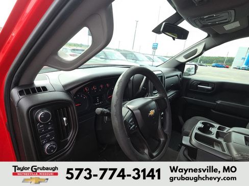 Used 2020 Chevrolet Silverado 1500 Custom w/ Custom Value Package AWD/4WD image 16