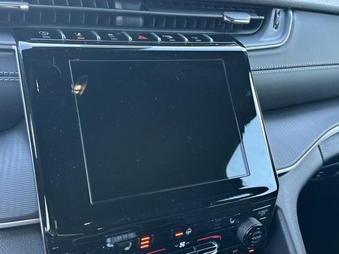 New 2025 Jeep Grand Cherokee Altitude image 25