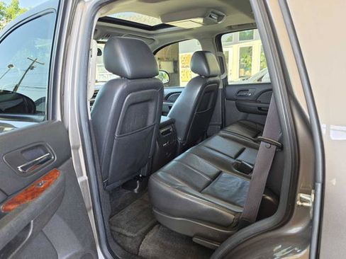 Used 2013 GMC Yukon SLT AWD/4WD image 12