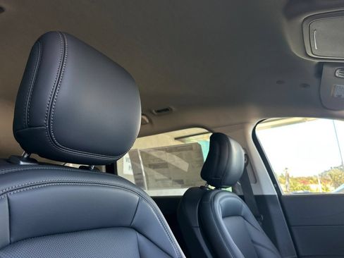 New 2026 Lincoln Nautilus Premier AWD/4WD image 16