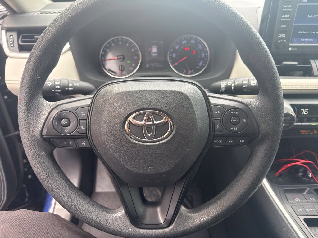Used 2021 Toyota RAV4 XLE w/ Convenience Package FWD image 24