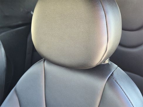 Used 2015 MINI Cooper Convertible image 13