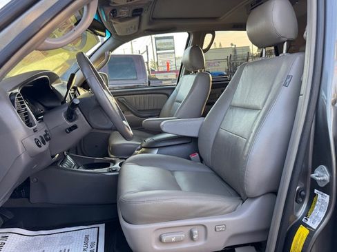 Used 2007 Toyota Sequoia Limited image 10