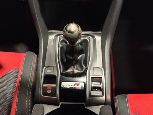 Used 2019 Honda Civic Type R image 21