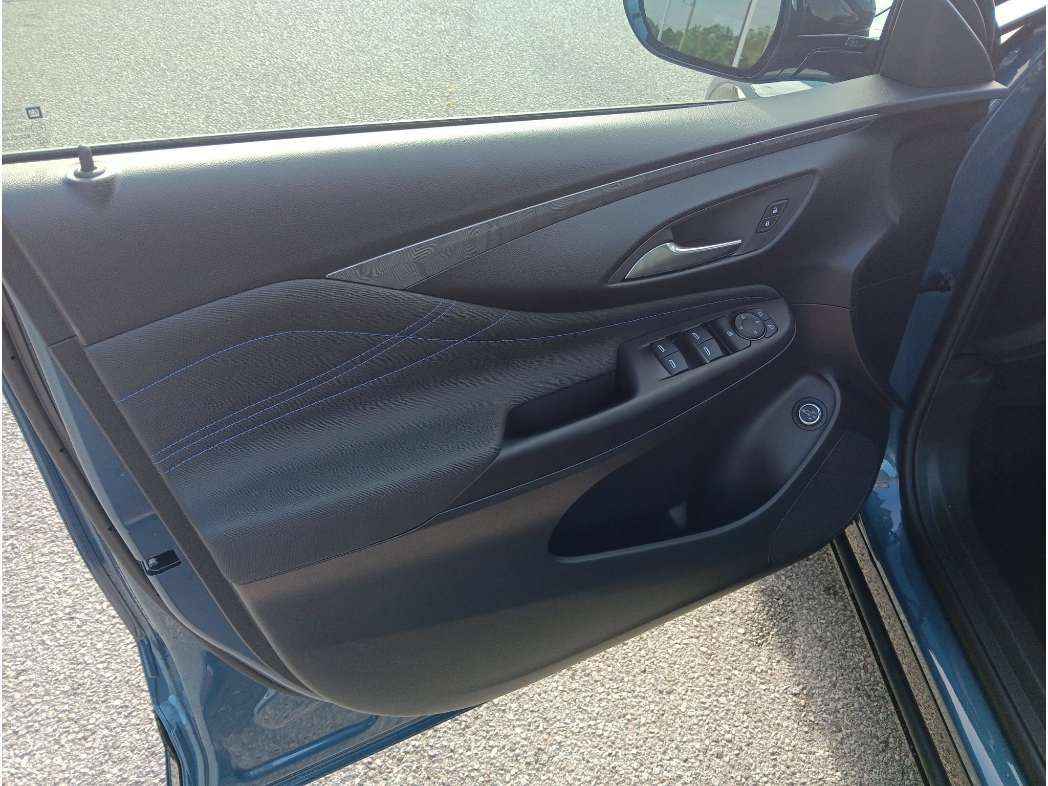 New 2026 Buick Envista Sport Touring w/ Convenience I Package FWD image 8