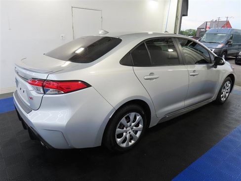 Used 2024 Toyota Corolla SE FWD image 15