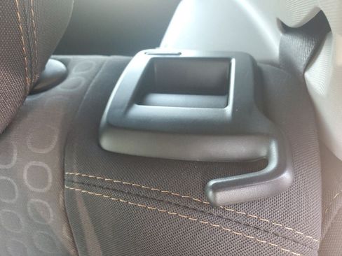 Used 2020 Chevrolet Trax LS FWD image 34