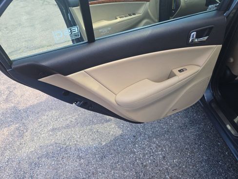 Used 2009 Hyundai Sonata Limited FWD image 24