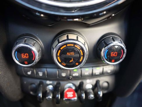 Used 2019 MINI Cooper 4-Door Hardtop FWD image 23