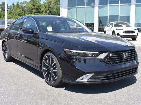 New 2026 Honda Accord Touring image 3