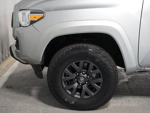 Used 2023 Toyota Tacoma SR5 w/ Technology Package RWD image 5