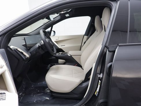 New 2026 BMW iX xDrive45 w/ Premium Package image 5