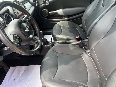 Used 2011 MINI Cooper Hardtop FWD image 10