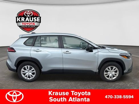 Used 2026 Toyota Corolla Cross L FWD image 4