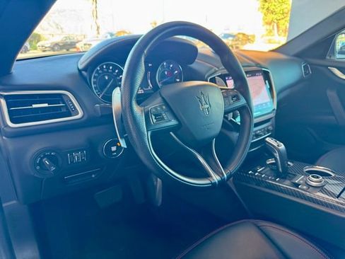Certified 2022 Maserati Ghibli Modena Q4 AWD/4WD image 12