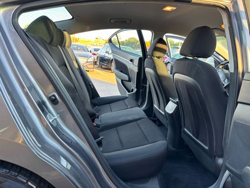 Used 2019 Hyundai Elantra SEL w/ Cargo Package image 14