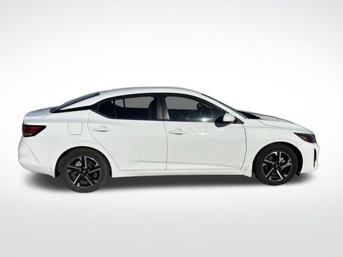 Used 2024 Nissan Sentra SV w/ All-Weather Package image 5