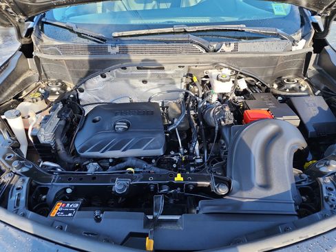 Used 2023 Buick Encore GX Essence w/ Experience Buick Package image 36