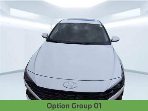 Used 2023 Hyundai Elantra Limited FWD image 4