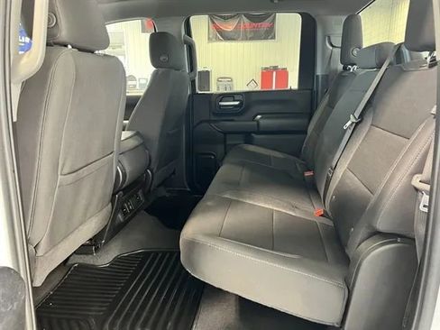 Used 2024 Chevrolet Silverado 2500 Custom w/ Custom Value Package image 17