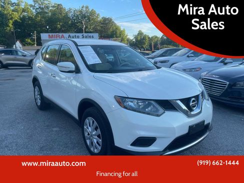 Used 2014 Nissan Rogue S FWD image 1