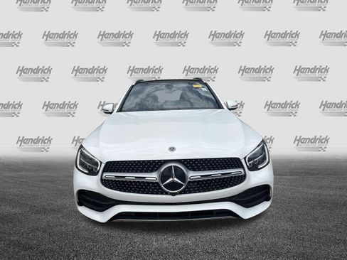 Used 2021 Mercedes-Benz GLC 300 4MATIC image 3