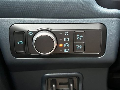 New 2025 Ford Maverick XLT w/ Black Appearance Package AWD/4WD image 17