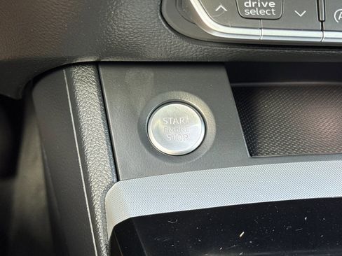 Used 2025 Audi Q5 2.0T Premium image 33