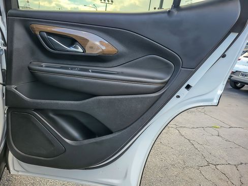 Certified 2021 GMC Terrain SLE image 17