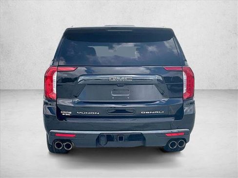 Used 2024 GMC Yukon XL Denali Ultimate AWD/4WD image 4