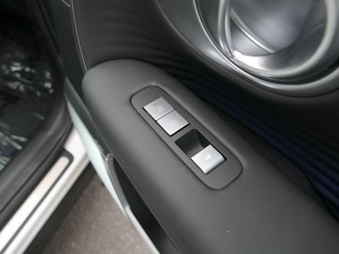 New 2026 Hyundai Ioniq 9 Limited AWD/4WD image 17