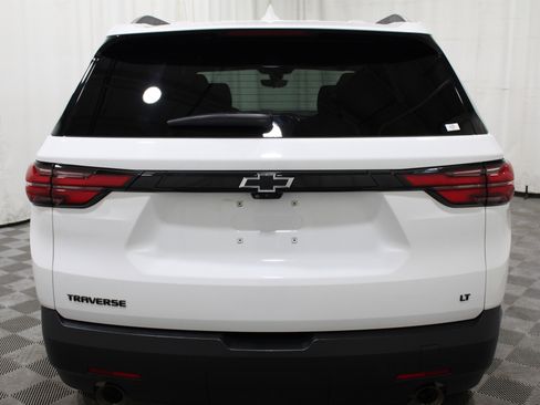 Used 2023 Chevrolet Traverse LT FWD image 37