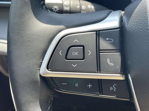 Used 2024 Toyota Highlander Platinum FWD image 24