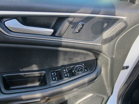 Used 2023 Ford Edge SEL w/ Convenience Package AWD/4WD image 12