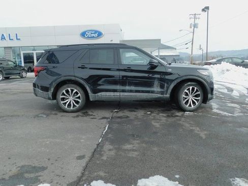 Used 2025 Ford Explorer ST-Line image 10