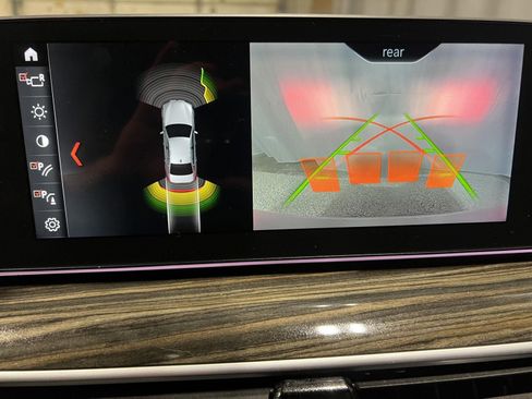 Used 2018 BMW 530e RWD image 15