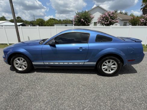Used 2007 Ford Mustang Premium RWD image 8